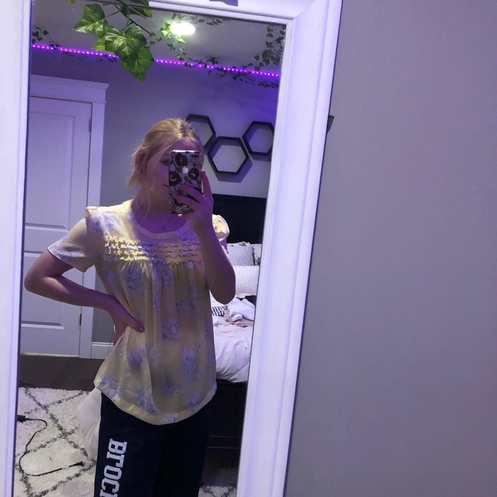Elle shirt